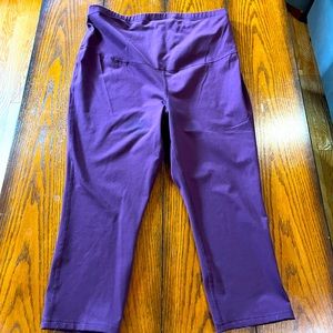 Maroon maternity legging